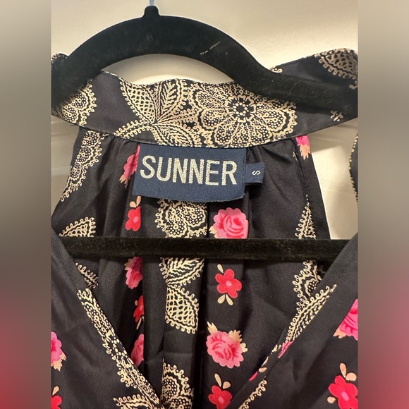 SUNNER FLORAL SLEEVELESS DRESS - Picture 4 of 6